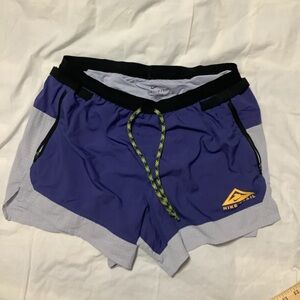 Nike Dri-FIT TRAIL shorts with liner Women’s XL